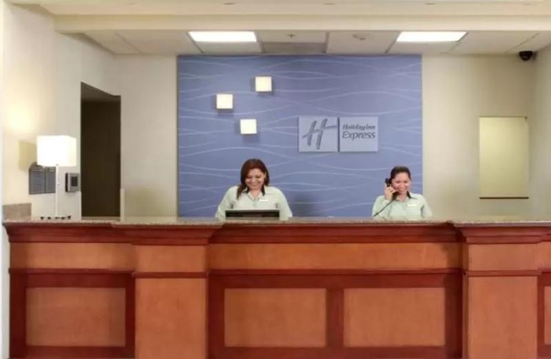 Holiday Inn Express & Suites Monterrey Aeropuerto By Ihg Apodaca Εξωτερικό φωτογραφία